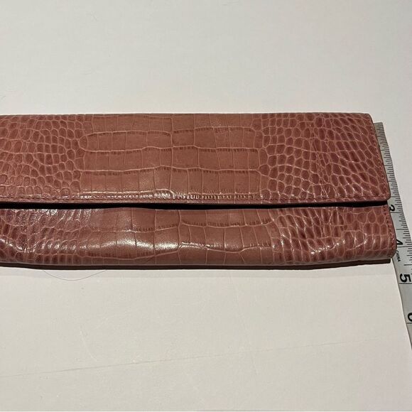 Beautiful Ann Taylor Leather Envelope Clutch Mauve Croc Embossed - Picture 11 of 13